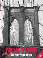 New York in Photographs: Includes 24 Framable Images