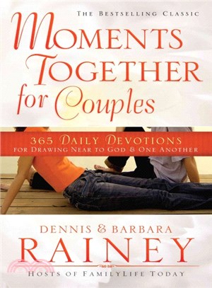 Moments Together for Couples ─ 365 Daily Devotions for Drawing Near to God & One Another