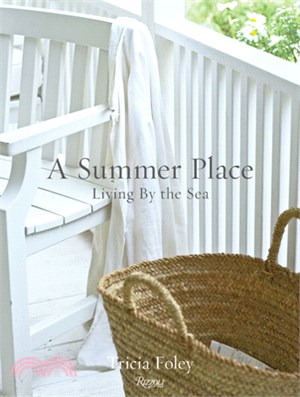 A Summer Place: Living by the Sea