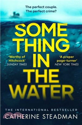 Something in the Water (平裝本)(英國版)(The Gripping Reese Witherspoon Book Club Pick!)