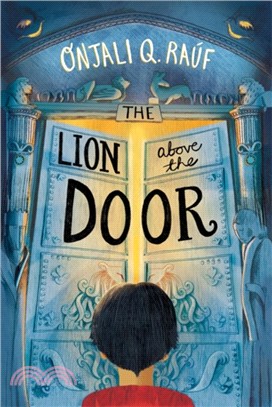 The Lion Above the Door (平裝本)