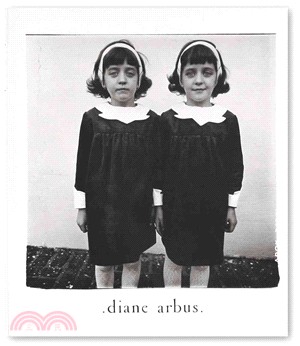 Diane Arbus ─ An Aperture Monograph