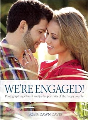 We're Engaged! ─ Photographing Vibrant and Joyful Portraits of the Happy Couple