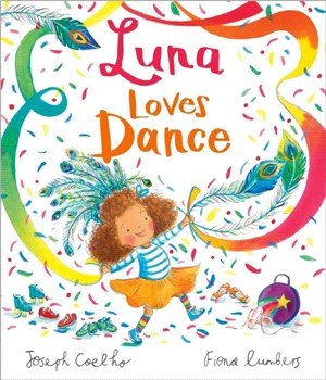 Luna loves dance /