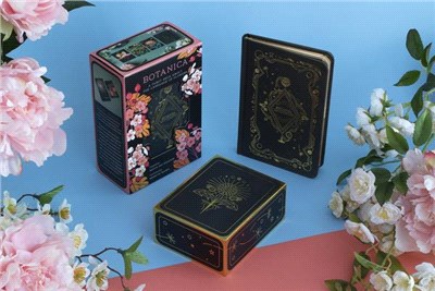 Botanica: A Tarot Deck about the Language of Flowers