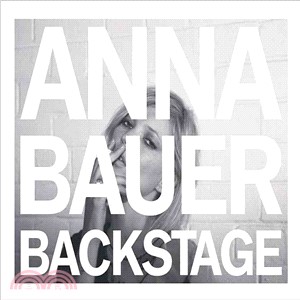 Anna Bauer ─ Backstage