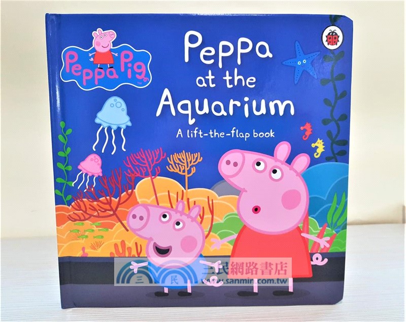 Peppa Pig: Peppa at the Aquarium (翻翻書)