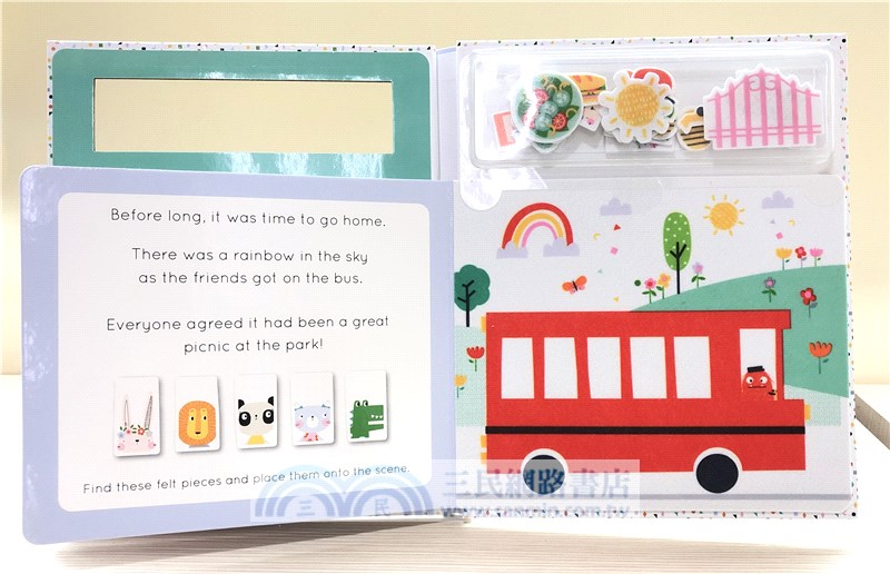 Tiny Town Picnic Fun (over 20 felt play pieces)(硬頁遊戲書)