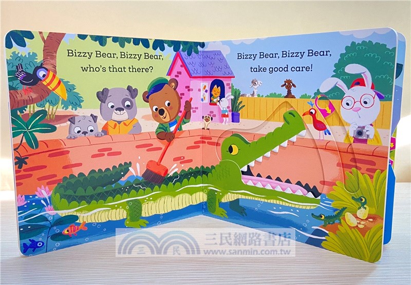 Bizzy Bear: Zoo Ranger (1玩偶+1硬頁書) *附音檔QRcode*