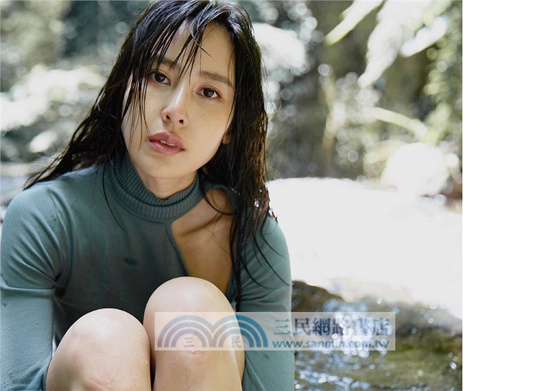 秘境呼吸：房思瑜寫真書【首刷限量書封】