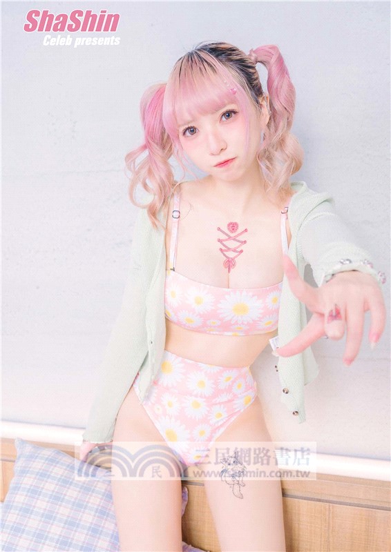 周感恩 Thank You 首本個人紀念寫真書